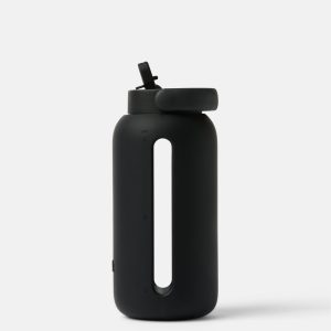 Black_001_760de9a6-bb00-425a-a3ac-a2da67f28c8f.jpg